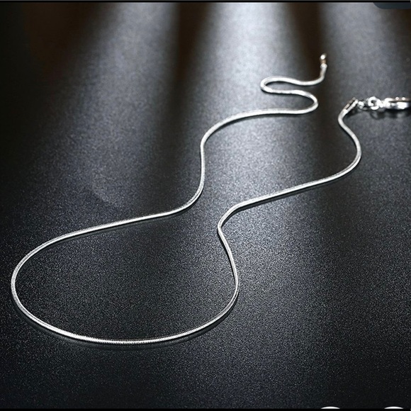 NEW!!! 925 Sterling Silver Starfish Necklace!!! - Picture 5 of 16